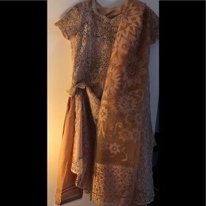 Woman’s Salwar Kameez